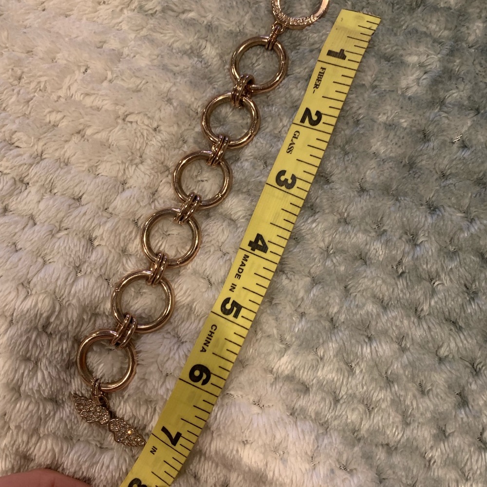 Bracelets - Picture 2 of 6